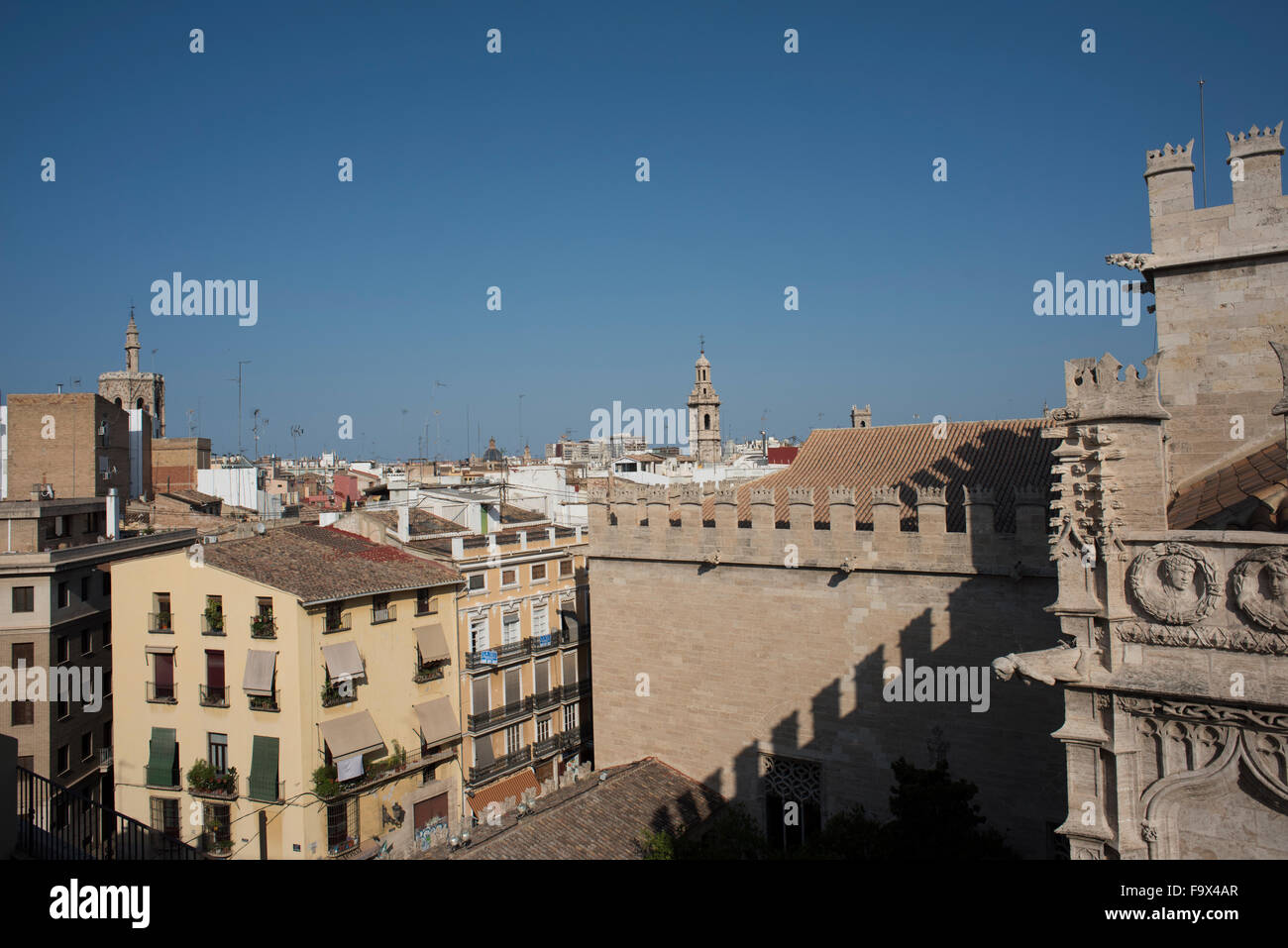 Blick auf La Lonja De La Seda aus Träger Dels Cordellats, Valencia, Spanien. Stockfoto