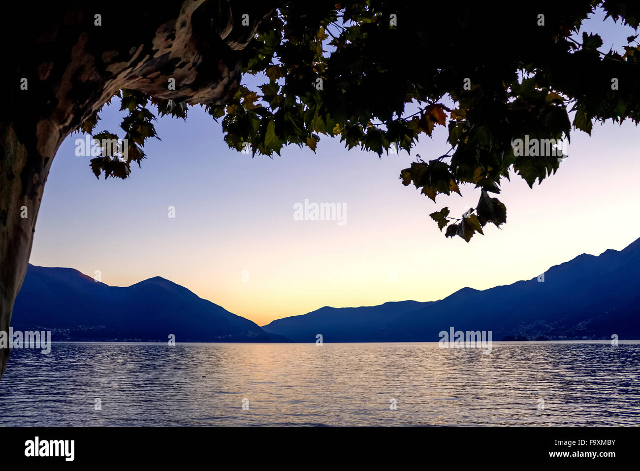 Lago Maggiore bei Sonnenuntergang Stockfoto