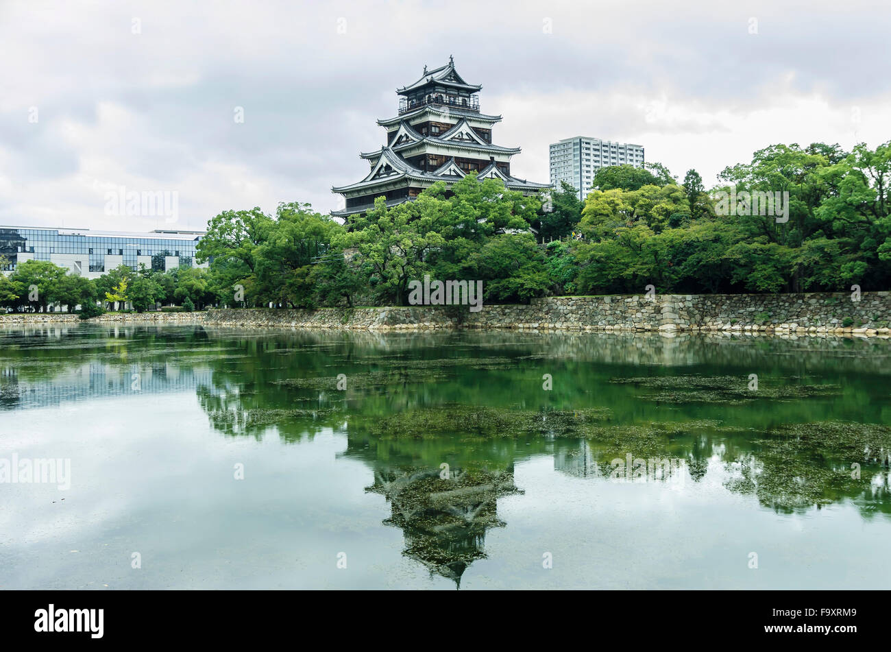 Japan, Hiroshima, Nakajima-Cho, Blick zum Schloss Stockfoto