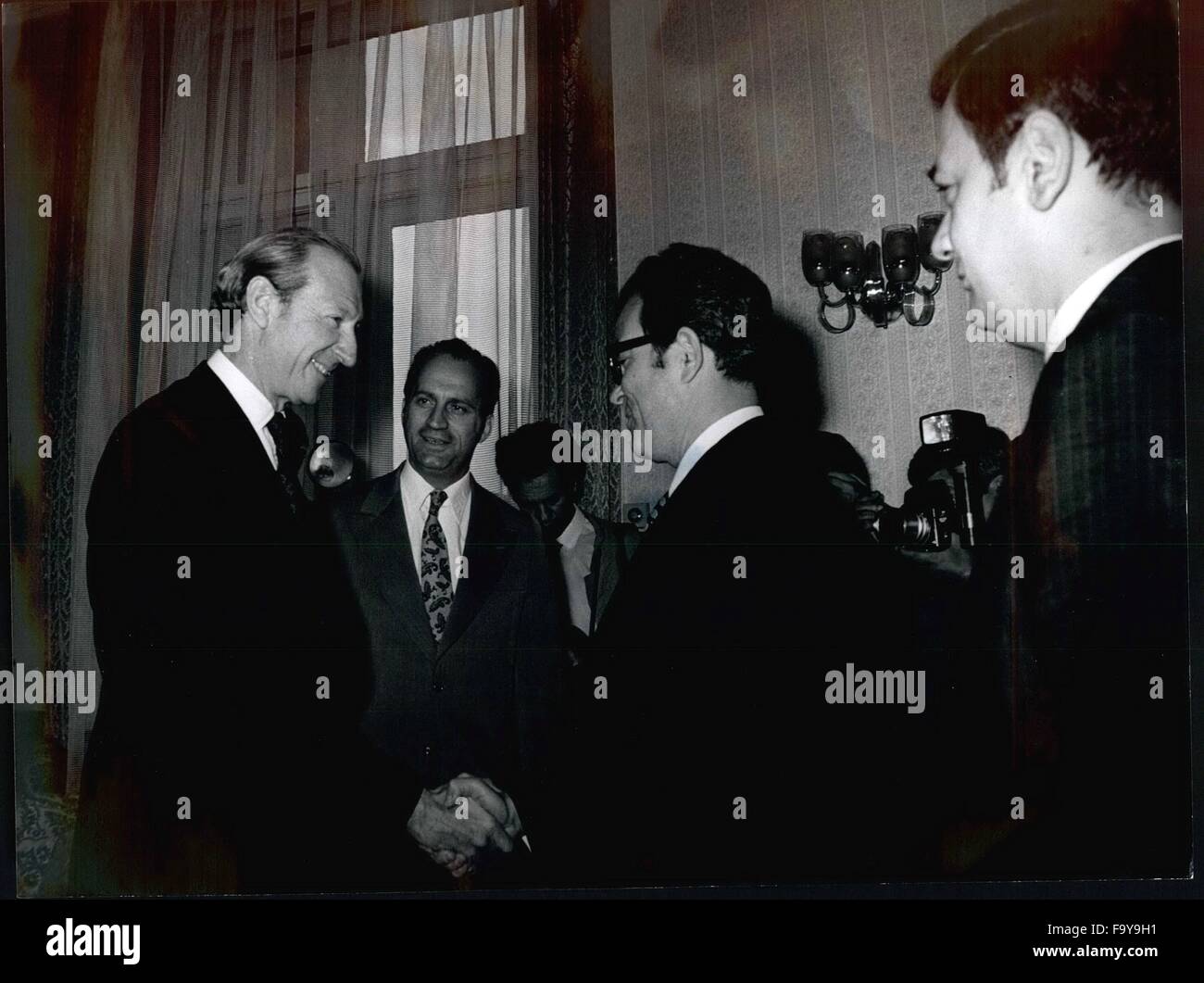 Kurt Waldheim in Bulgarien angekommen UN-Generalsekretär Kurt Waldheim August 2 bis 5, zu einem offiziellen Besuch in Bulgarien. 6. August 1973. OPS: Kurt Waldheim und Stanko Todorov, Politiker, Premierminister von Bulgarien. © Keystone Bilder USA/ZUMAPRESS.com/Alamy Live-Nachrichten Stockfoto