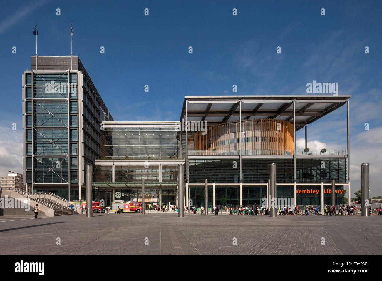 Brent Civic Center und Wembley Library, London. Eine Energie effiziente modernen bürgerlichen Raum. Außenansicht. Stockfoto
