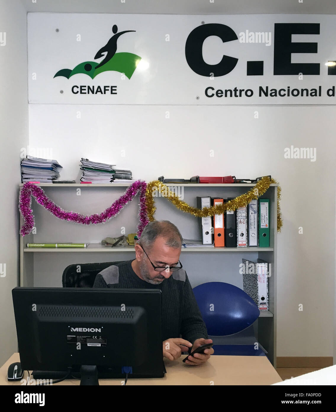 Serbische aufenthaltserlaubnis -Fotos und -Bildmaterial in hoher ...