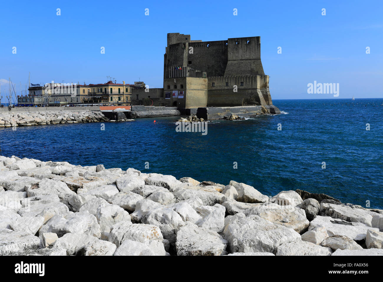 Das Fort von Schloss Dell Ovo, Stadt des historischen Zentrums von Neapel, Kampanien, Italien, Europa. Stockfoto