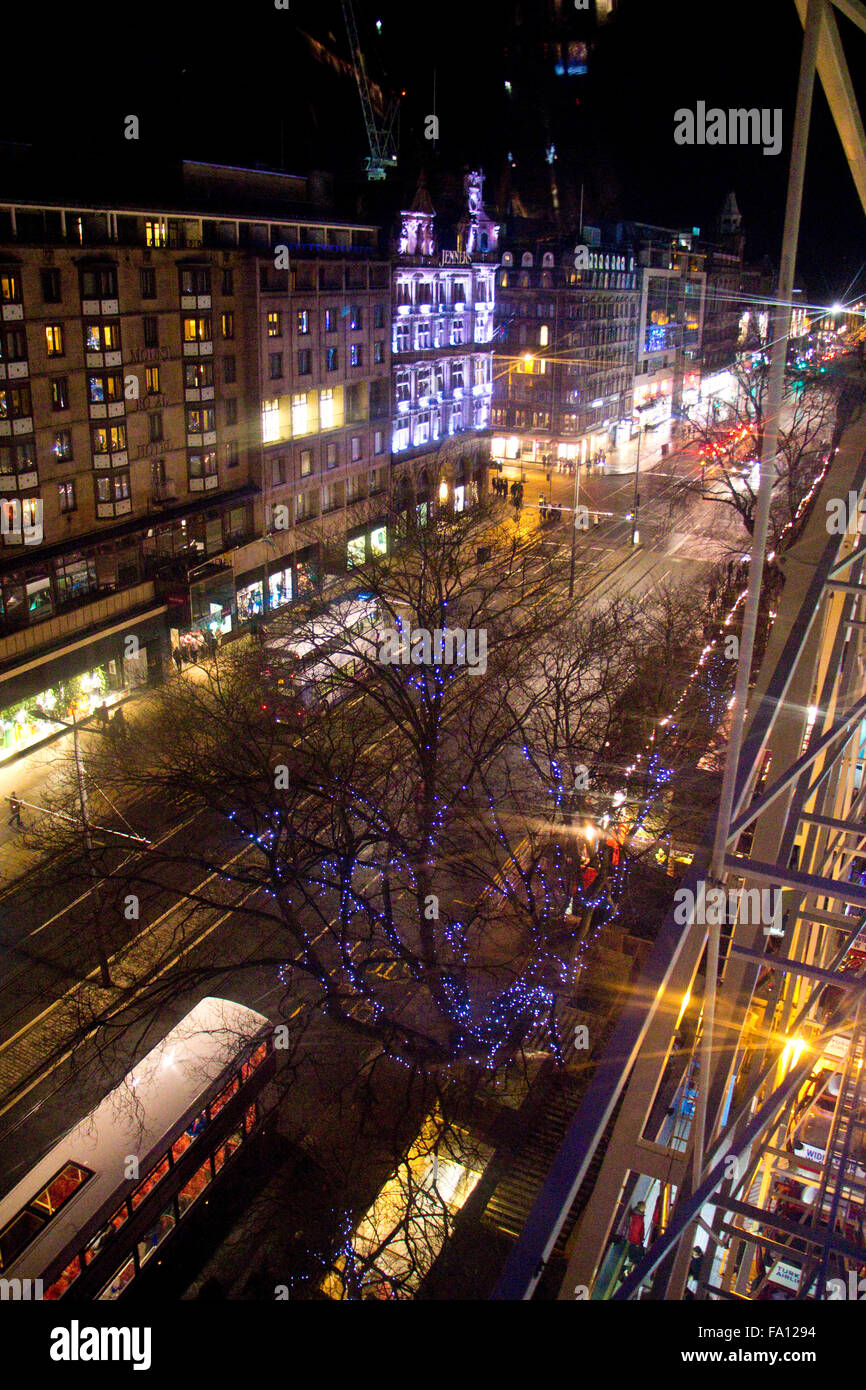 Weihnachtsmarkt, Princes Street, Edinburgh, Schottland, Großbritannien aus der Vogelperspektive Stockfoto