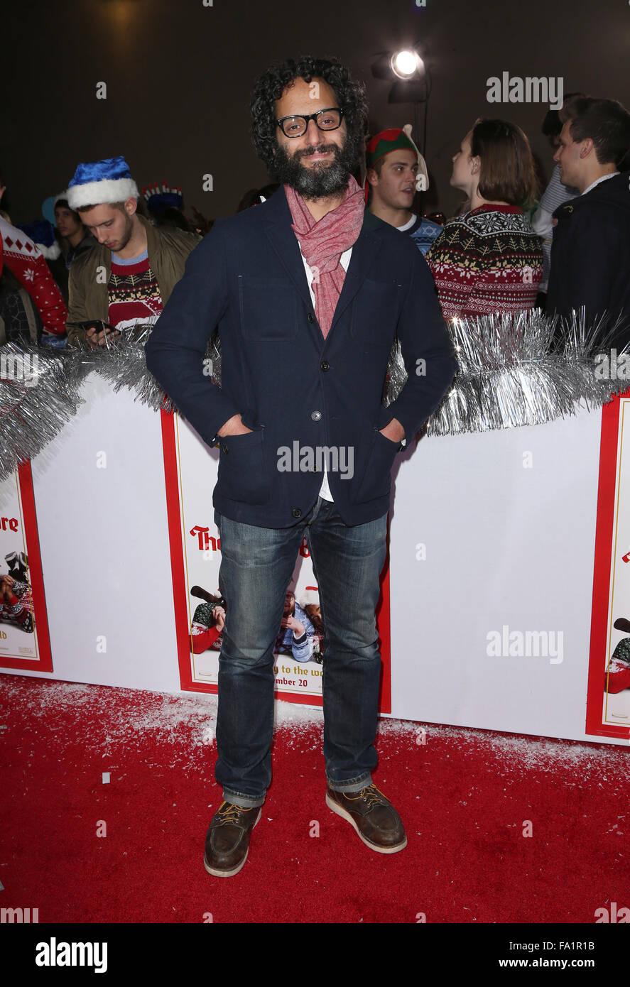Los Angeles Premiere von "Die Nacht vor" auf dem ACE Hotel - Anreise mit: Jason Mantzoukas Where: Los Angeles, California, Vereinigte Staaten von Amerika bei: 18. November 2015 Stockfoto