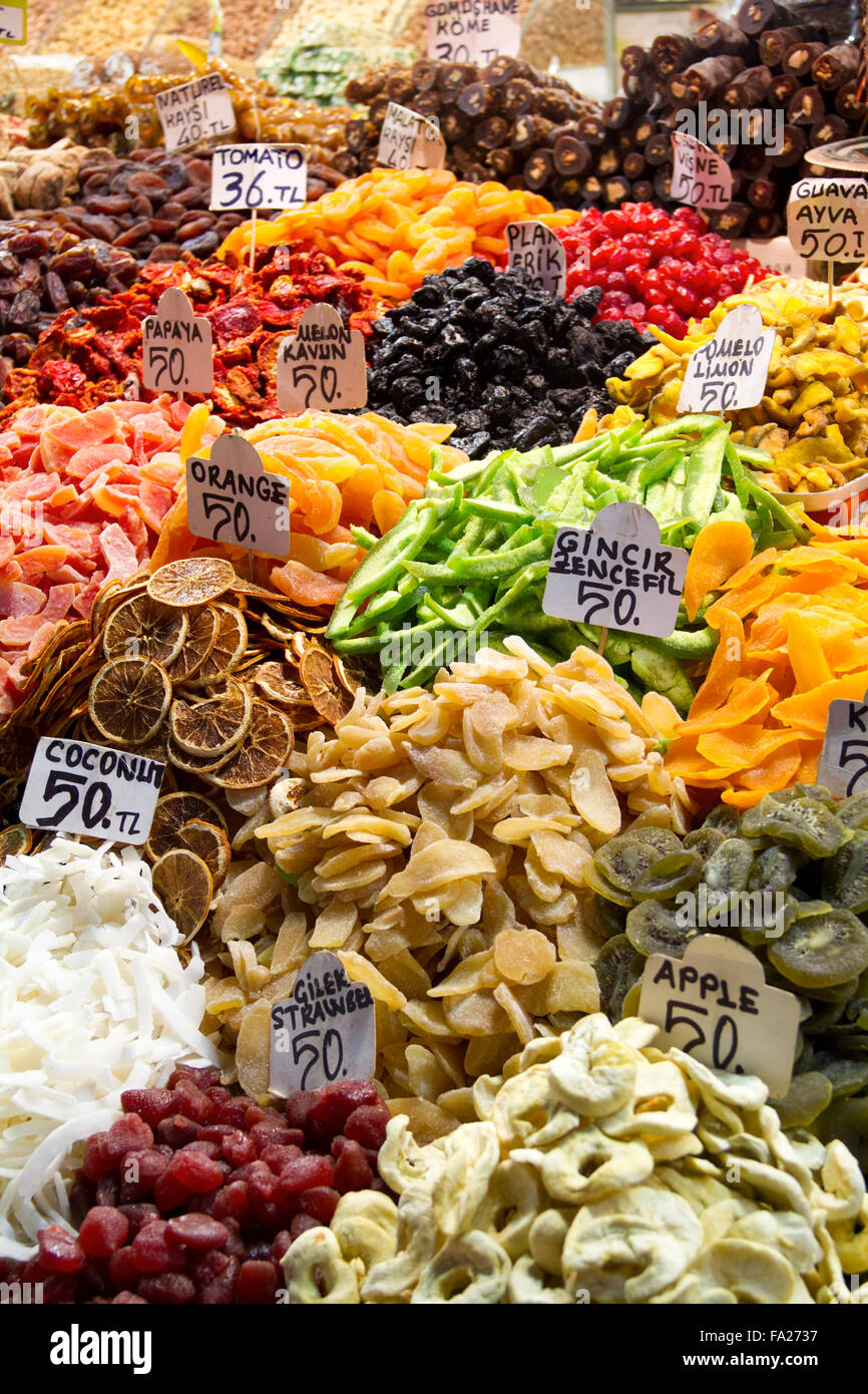 getrocknete Früchte in den ägyptischen Basar von Istanbul. Stockfoto