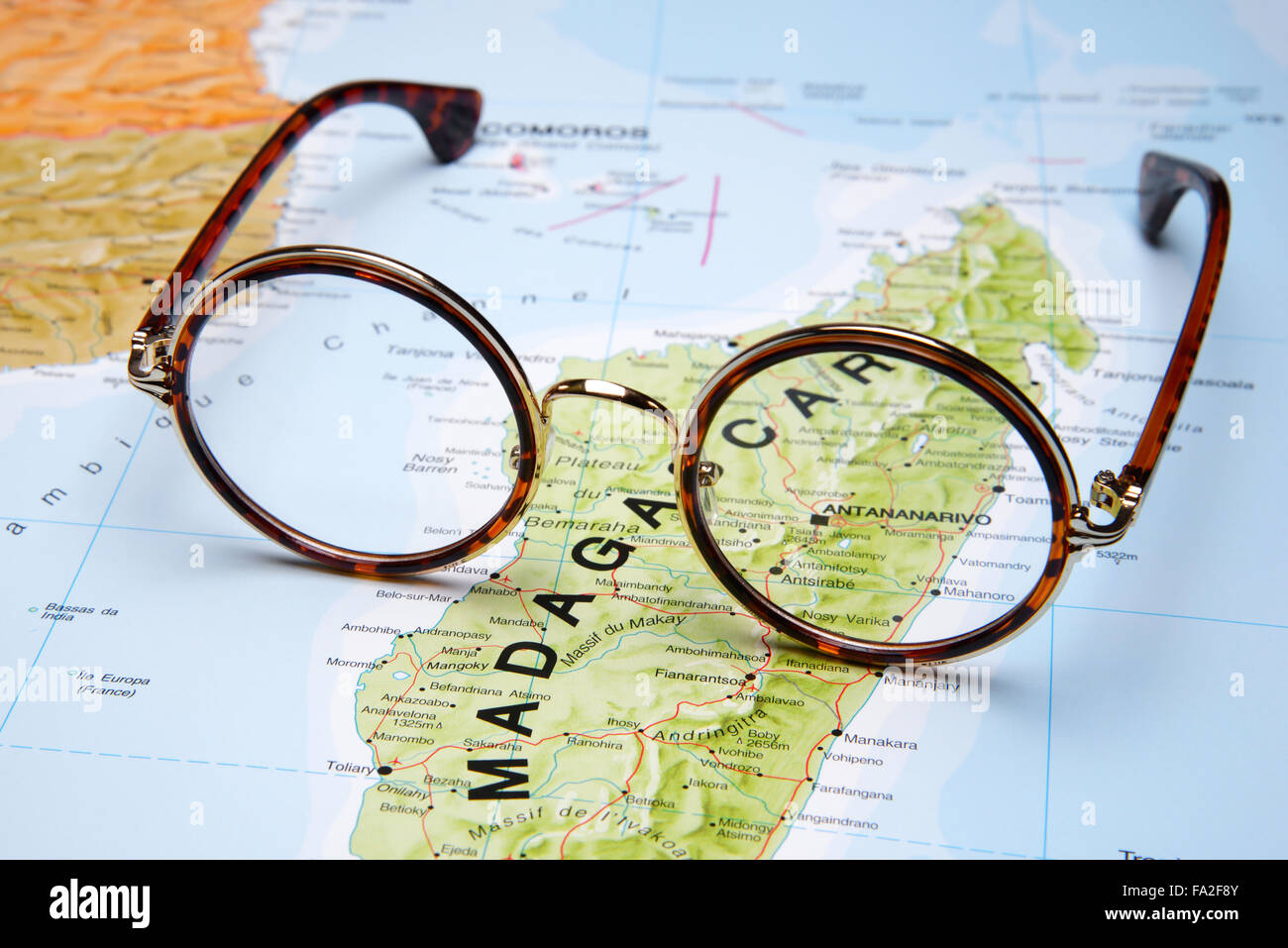 Gläser auf einer Karte - Antananarivo Stockfoto