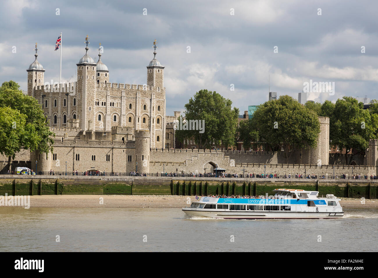 Ihre Majestät königlicher Palast und Festung der Tower of London und die Themse Stockfoto