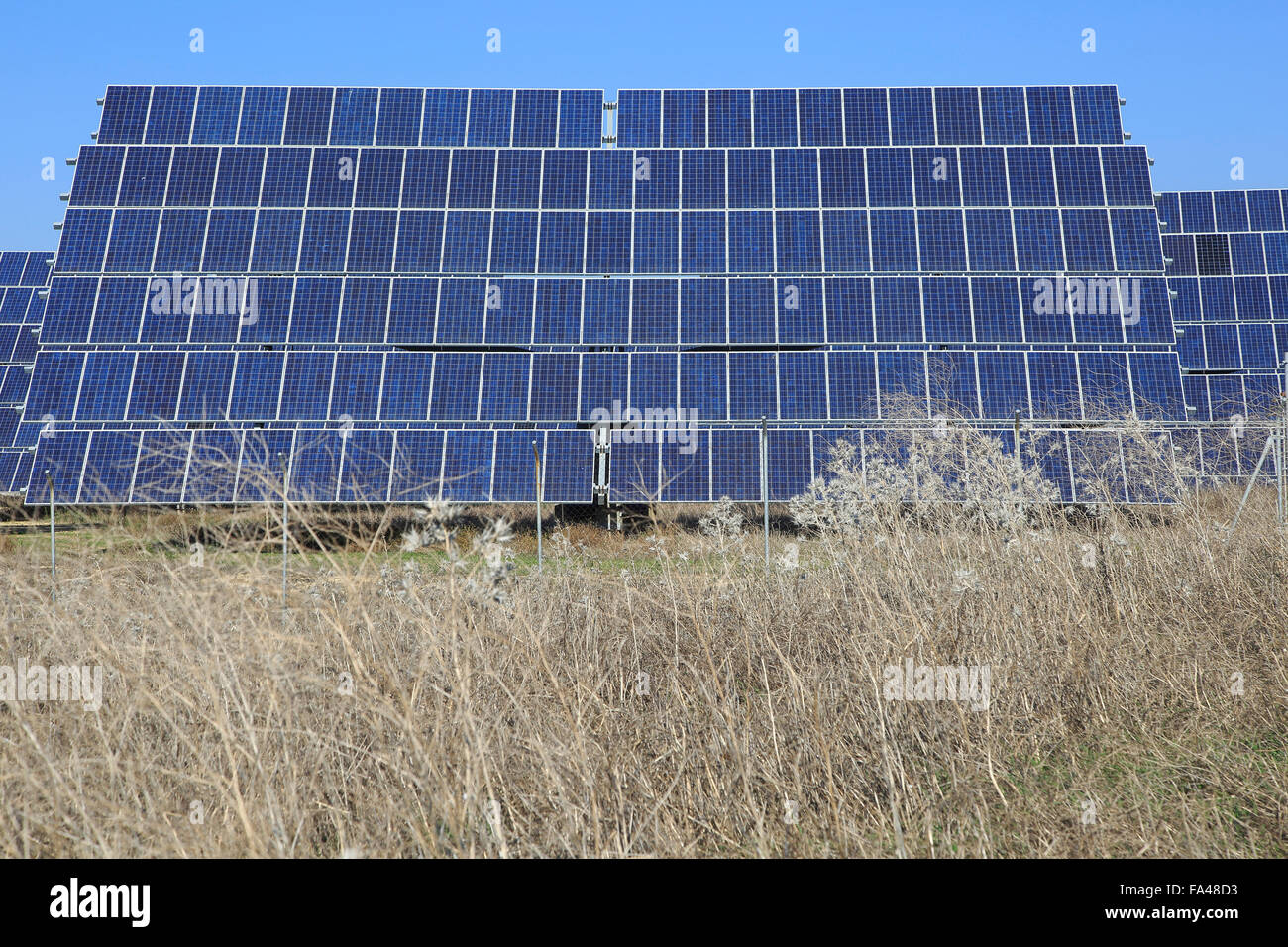 Solar PV-Anlage in der Nähe von Vejer De La Frontera, Provinz Cadiz, Spanien Stockfoto
