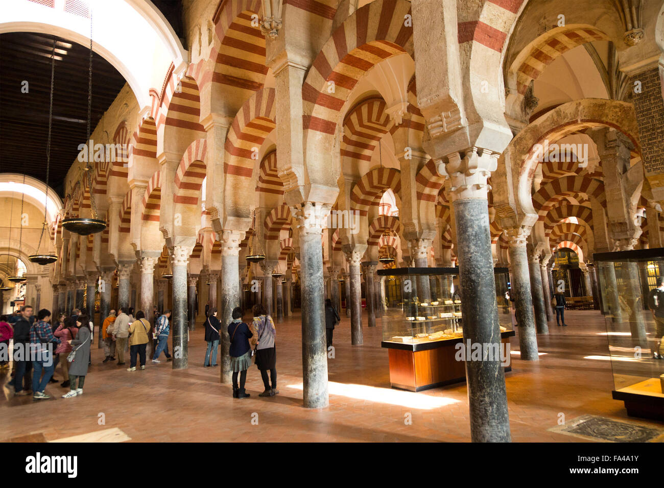 Maurischen Bögen in der ehemaligen Moschee jetzt Kathedrale, Cordoba, Spanien Stockfoto