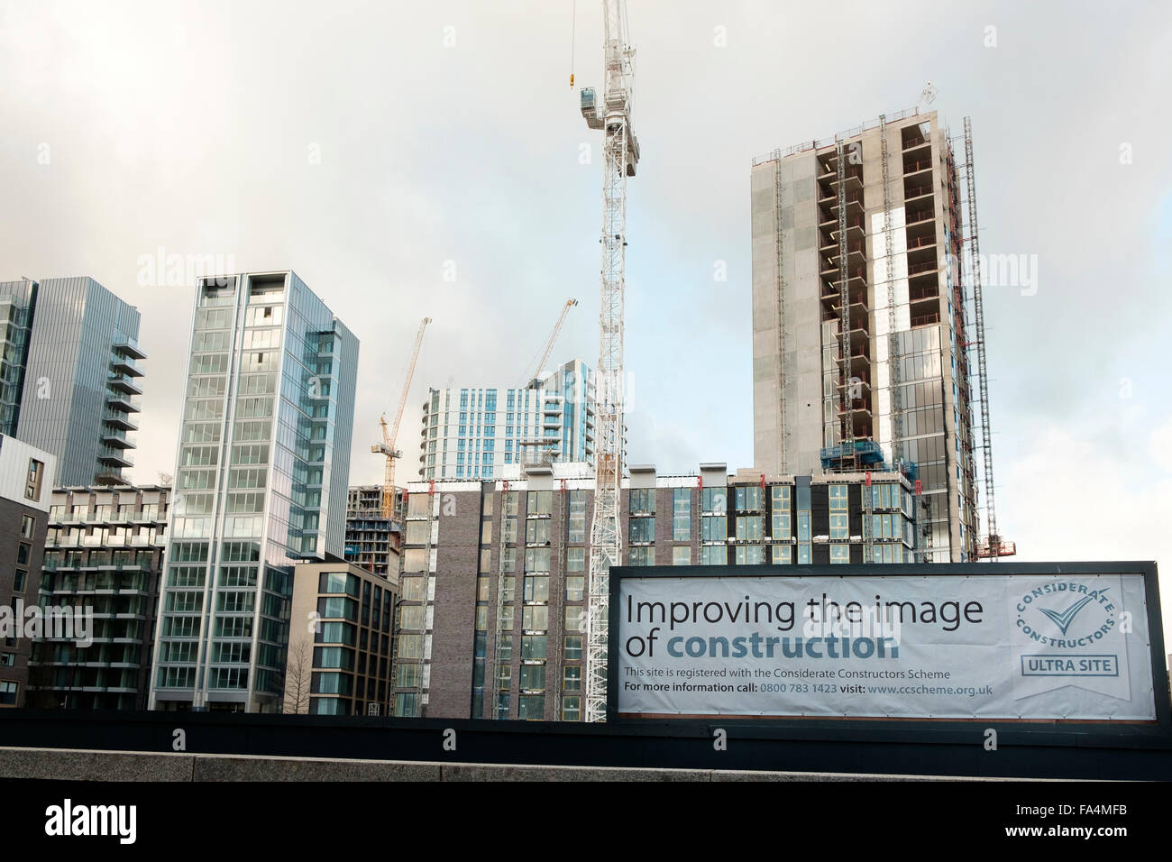 London, 25. November 2015: Goodman Felder - eine Berkeley Häuser Development bei Aldgate, London. Ein rücksichtsvoller Konstruktoren "Ultra Si Stockfoto
