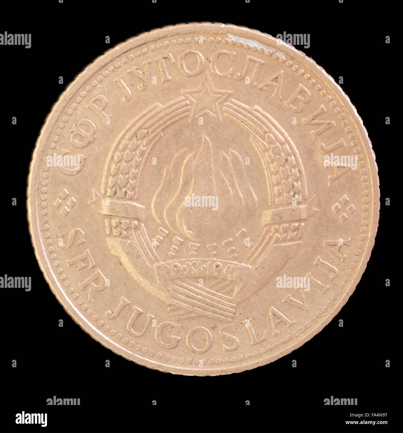 Der Kopf Gesicht 5 Dinar Münze, ausgestellt von Jugoslawien im Jahr 1971, Darstellung der Wappen der sozialistischen föderalen Republik Yug Stockfoto