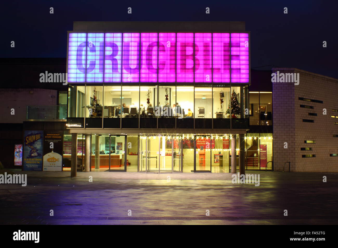 Crucible Theatre in Sheffield Stadtzentrum, South Yorkshire, England UK - Nacht, Winter, 2015 Stockfoto