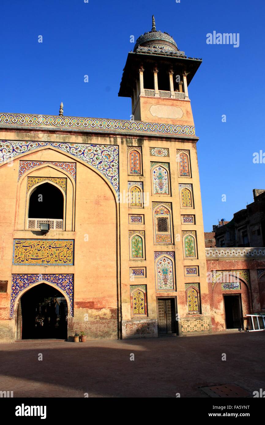 Minarett der Wazir Khan Moschee, Lahore, Pakistan Stockfoto