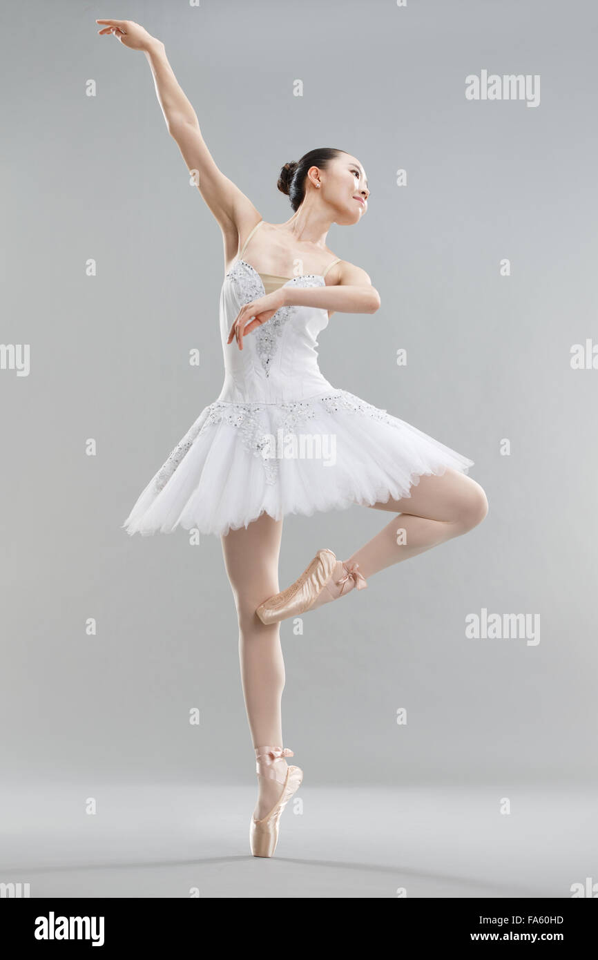 Hintergrund drehende frauen Stockfotos und -bilder Kaufen - Alamy