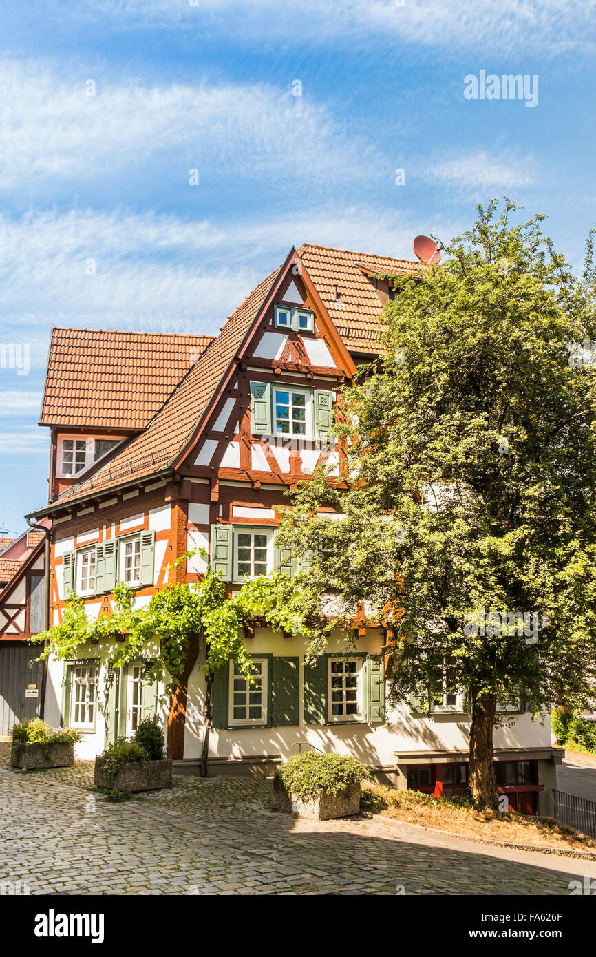 historischen halbe Fachwerkhaus mit Kelter in der Altstadt von Esslingen, Baden-Württemberg, Deutschland Stockfoto