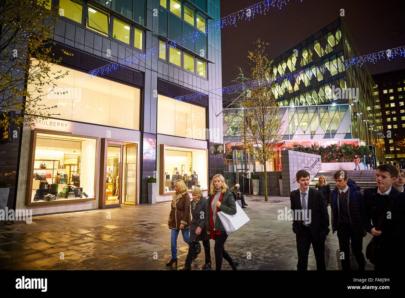 Manchester The Avenue Spinningfields Mulberry Shop Märkte statt training Händler Kleinunternehmen blühende Gemeinde Stockfoto