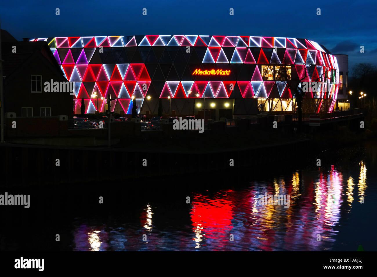 Sterben Sie, MdEP, einem Einkaufszentrum Gehäuse C & A, Media Markt und mehrere Läden in Meppen, Deutschland Stockfoto