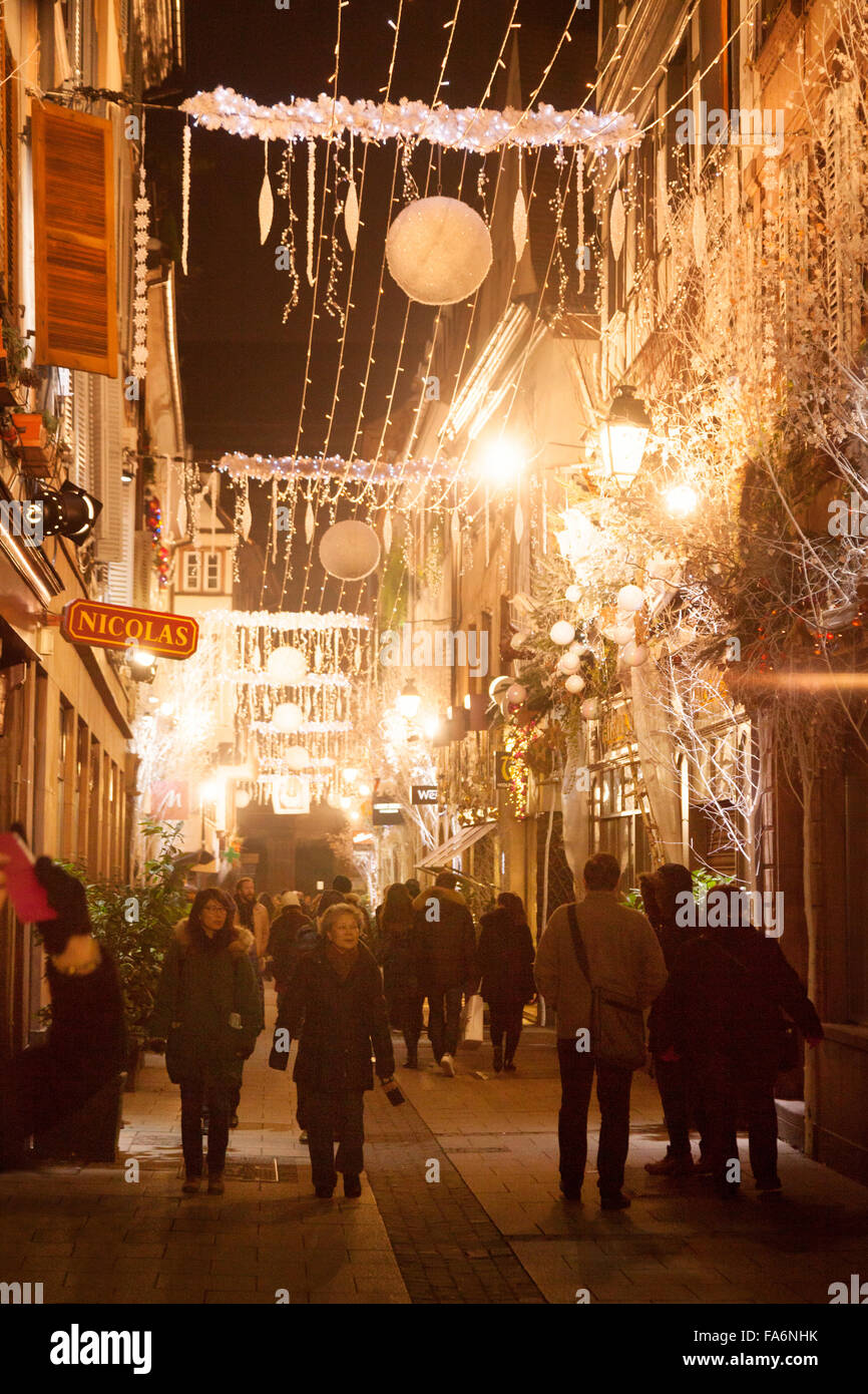 Weihnachtsbeleuchtung, Altstadt von Straßburg, Frankreich Europa Stockfoto