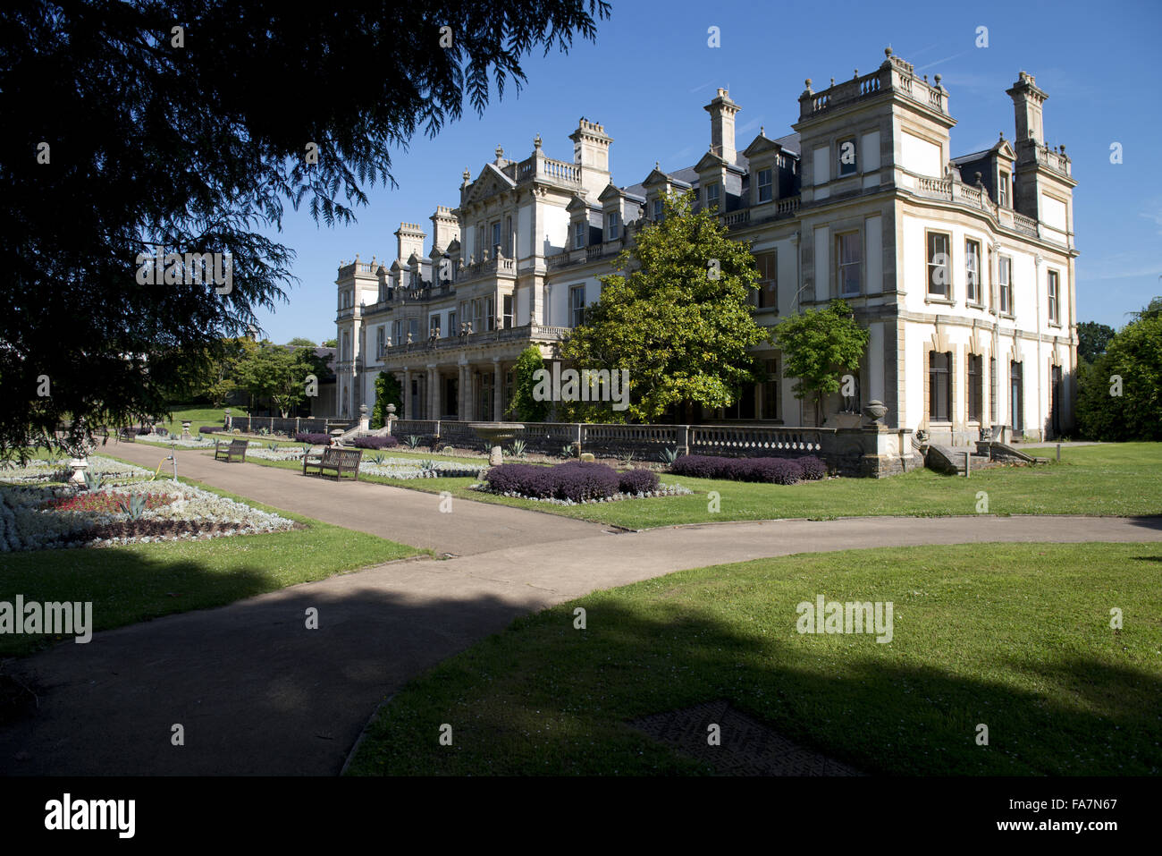 Das Haus am Dyffryn Gardens, South Glamorgan. Die Gärten sind denkmalgeschützte und umfassen 22 Hektar und verfügen über eine beeindruckende Sammlung von intimen Garten Zimmer, formale Rasenflächen und ein umfangreiches Arboretum. Stockfoto