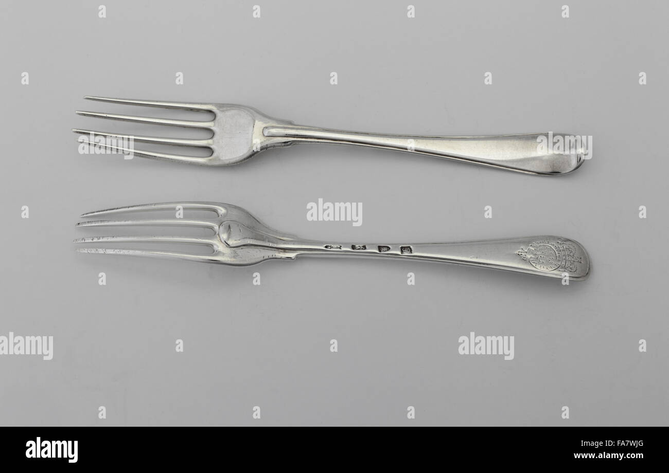 Dessert Gabeln, Schilflandschaften, königliche Arme, durch Paul Crespin, 1758, Bestandteil der Silberkammer im Ickworth, Suffolk. National Trust Inventarnummer: 852098 Stockfoto