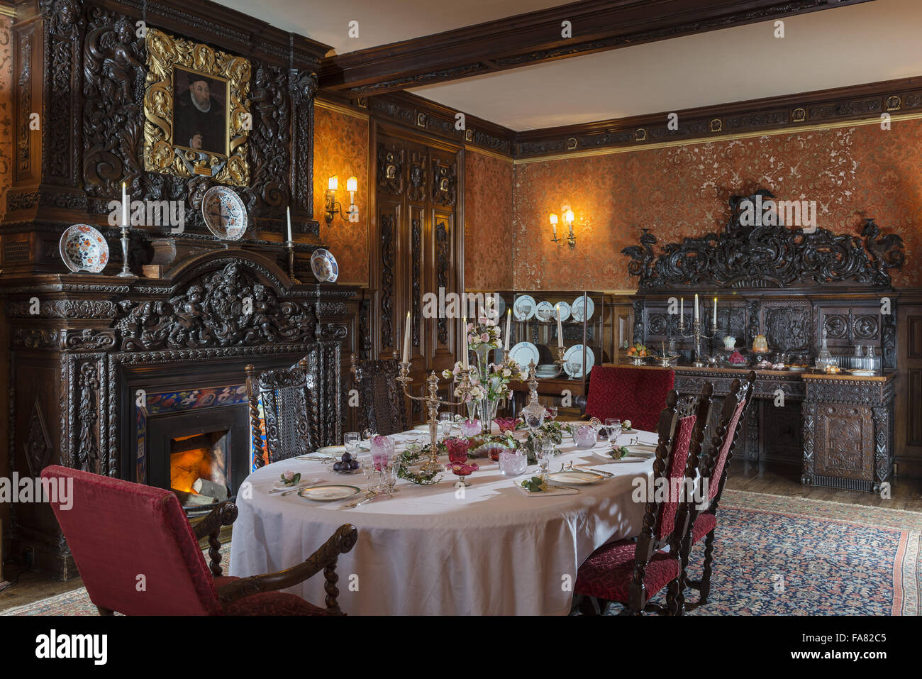 Der kleine Speisesaal, Oxburgh Hall, Norfolk. Stockfoto