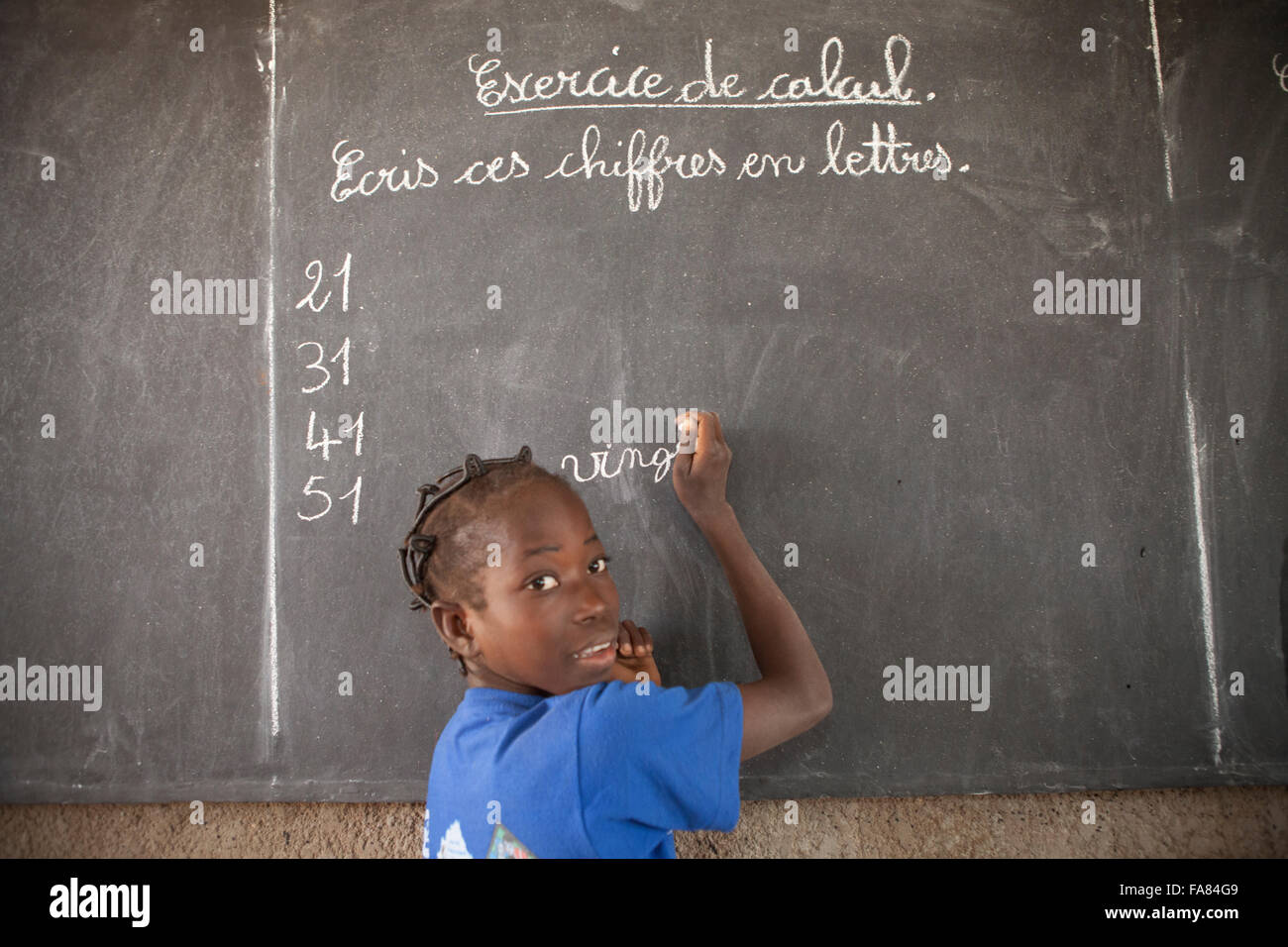 Die Studierenden lernen in Kouka Primary School in Kouka Abteilung, Burkina Faso. Stockfoto