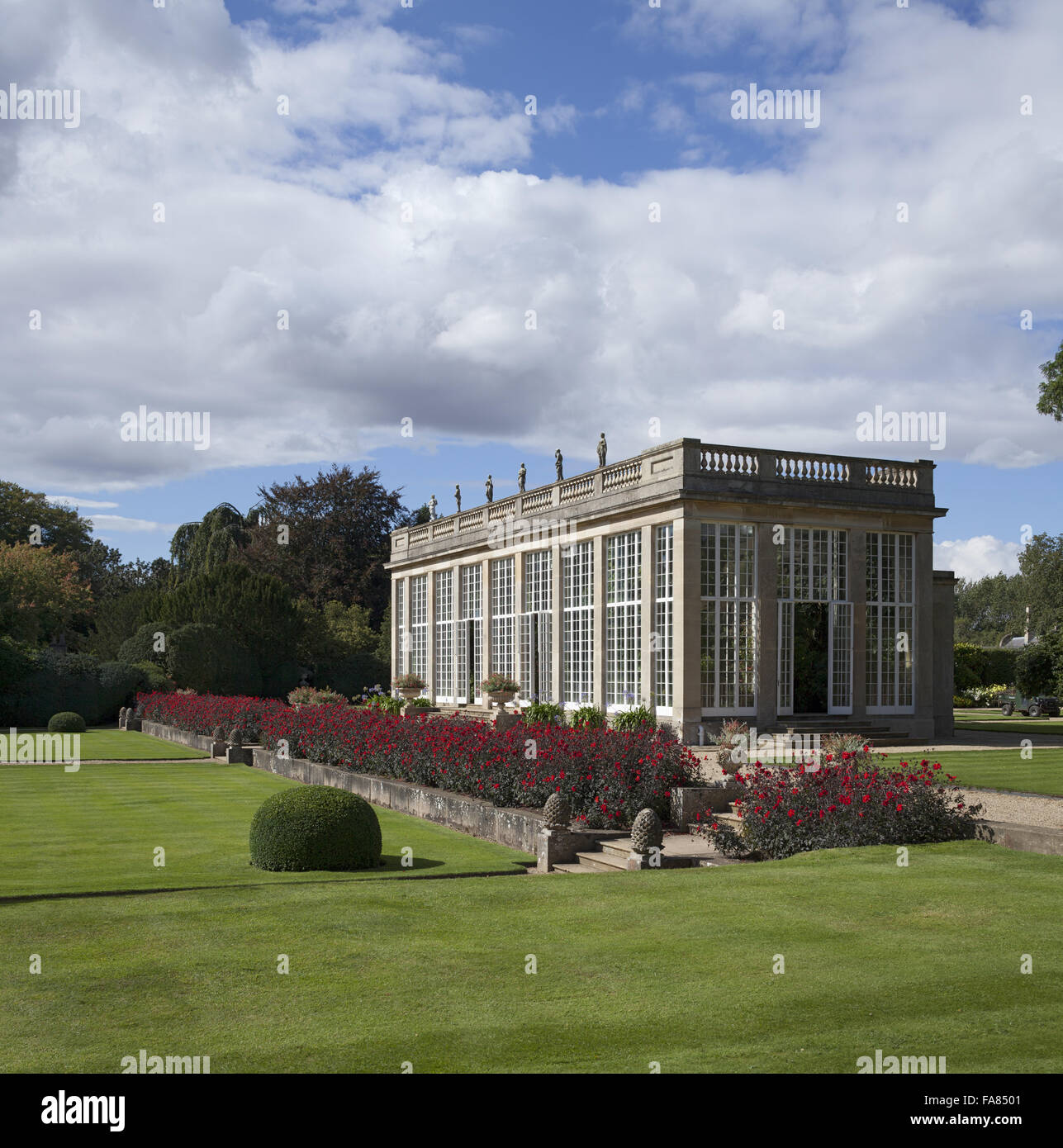 Die Orangerie im Belton House, Lincolnshire. Die Orangerie wurde von Jeffry Wyatville entworfen und gebaut im Jahre 1819. Stockfoto