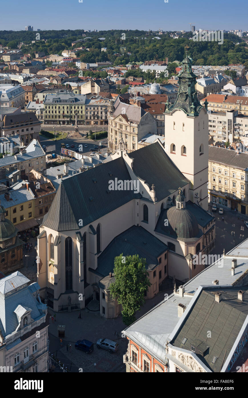 Lateinische Kathedrale in Lviv. Blick vom Turm des Rathauses Stockfoto