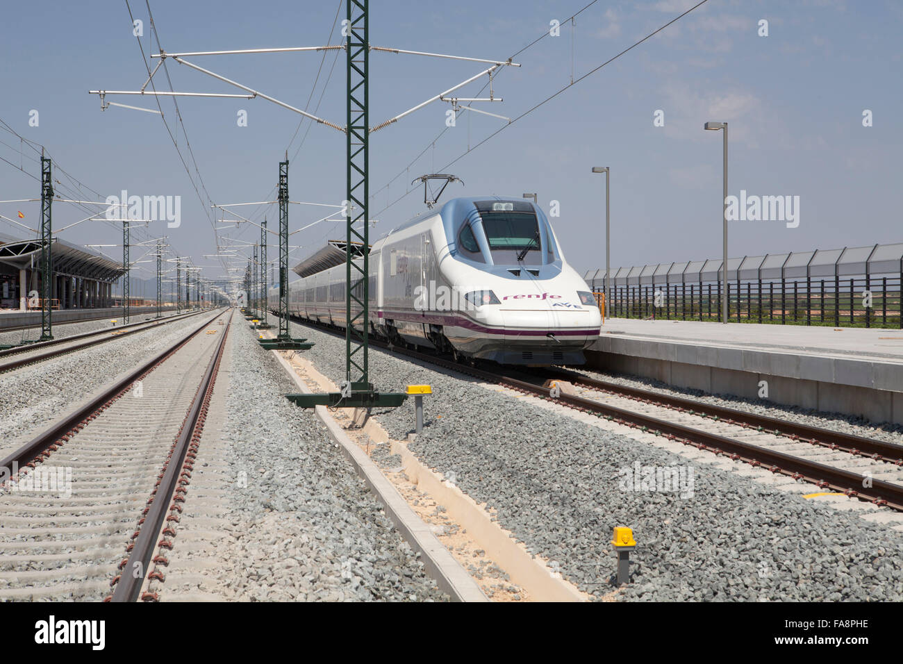 Spanischer Hochgeschwindigkeitszug AVE Stockfoto