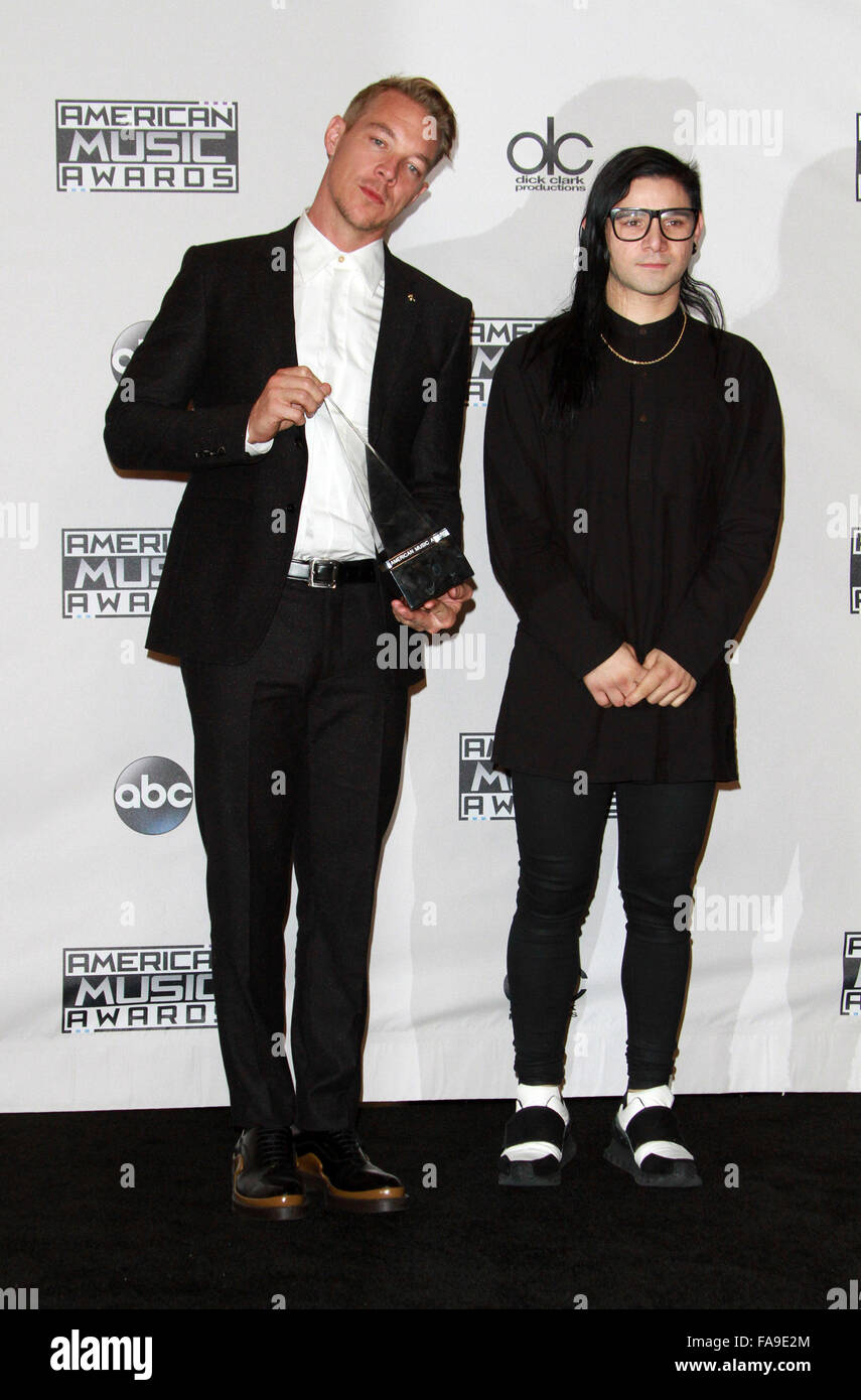 American Music Awards 2015 - Press Room statt an Microsoft Theater Featuring: DJ Diplo, Produzent Skrillex wo: Los Angeles, California, Vereinigte Staaten von Amerika bei: 22. November 2015 Stockfoto