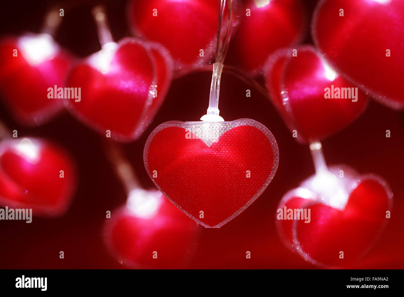 Rotes Herz Lichterketten Valentinstag Hintergrund Stockfoto