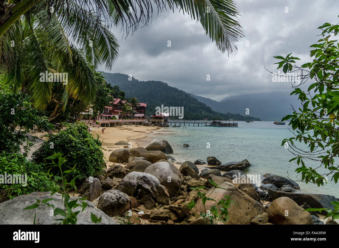Strand auf der Insel Tioman in Malaysia Stockfoto