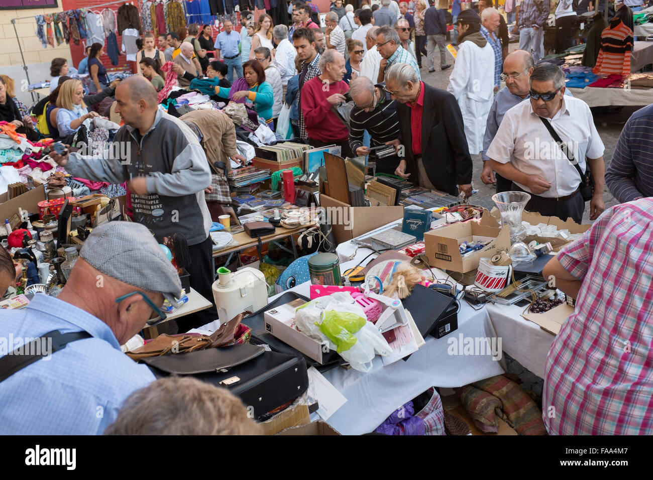 Sonntags flohmarkt Fotos und Bildmaterial in hoher Auflösung Alamy