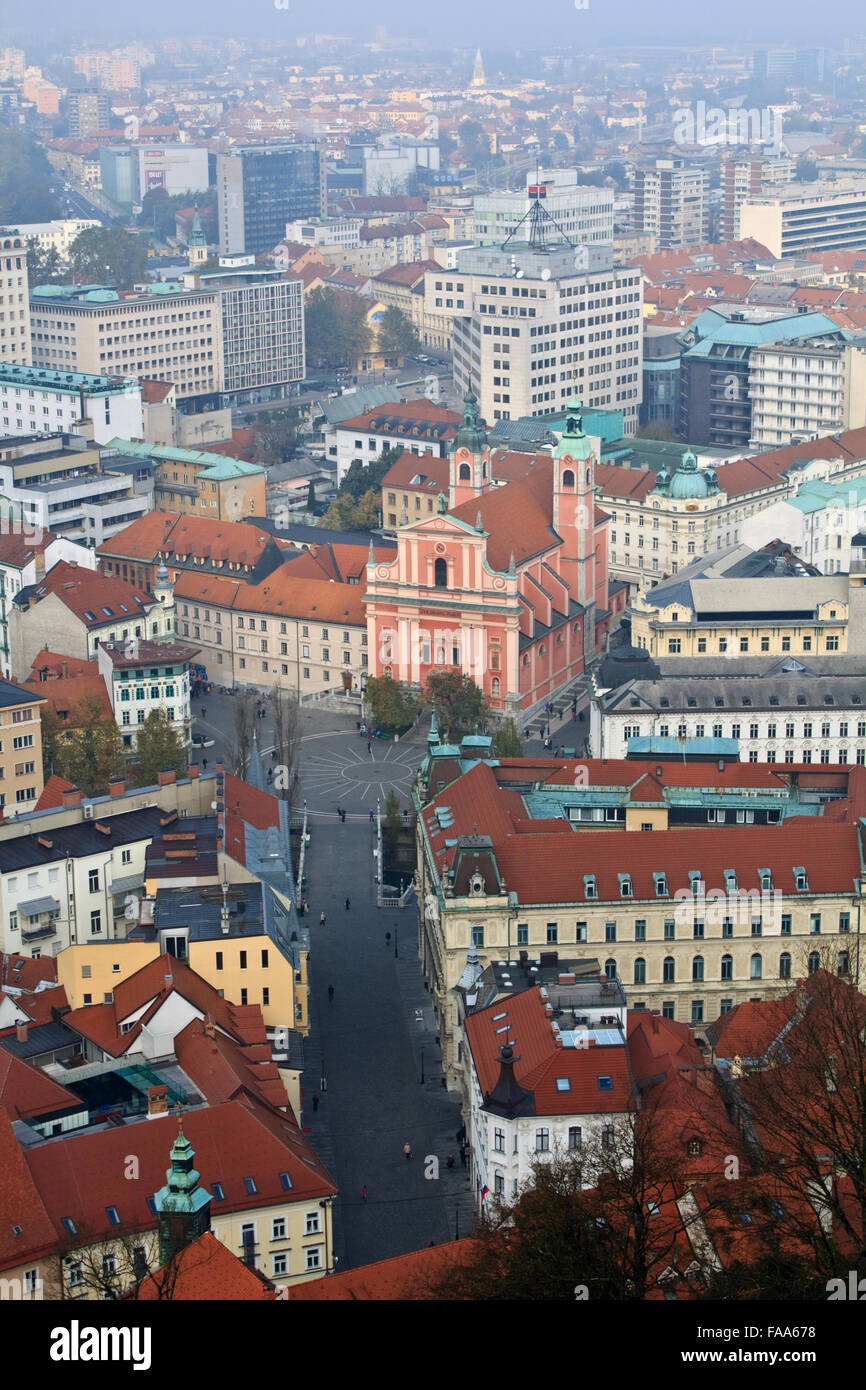 Ljubljana-Skyline von oben an einem Tag Kauz Stockfoto
