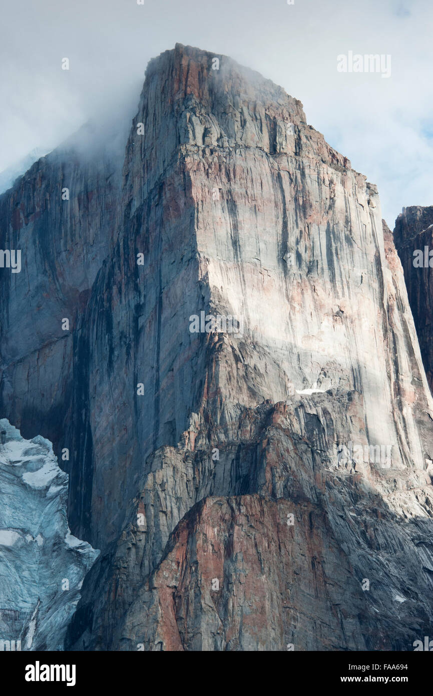 Berge & Gletscher auf Baffin Island, kanadische Arktis. Stockfoto