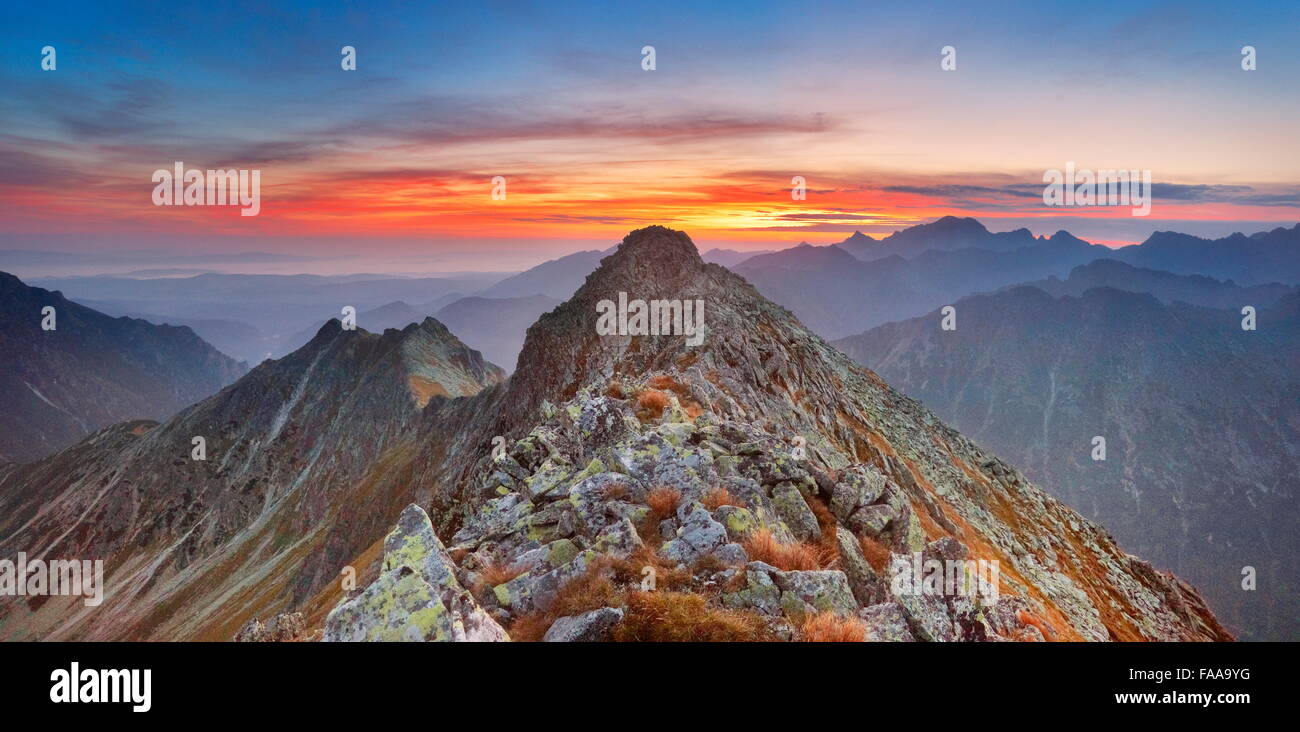 Sonnenaufgang in der Tatra, Polen Stockfoto