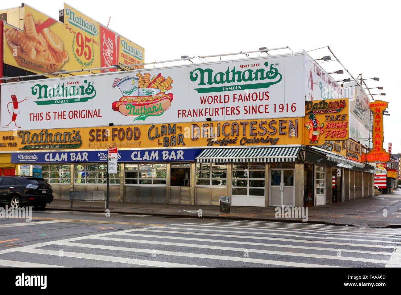 Nathans berühmt Coney Island Stockfoto