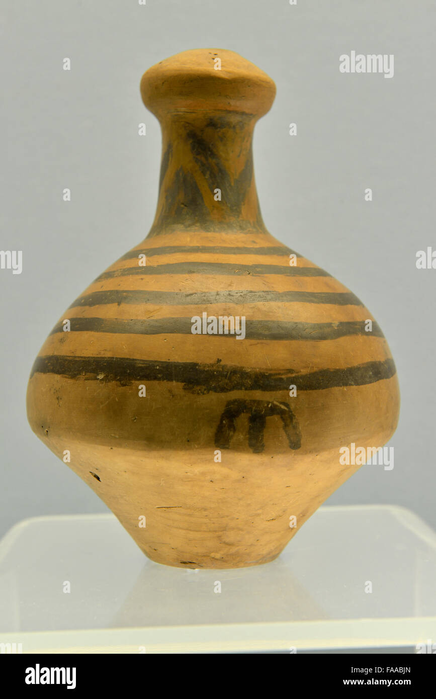 Bemalte Keramik Topf mit String-Muster. Banpo-Typ der Yangshao-Kultur, 4800-3600 v. Chr. Shanghai Museum. Stockfoto
