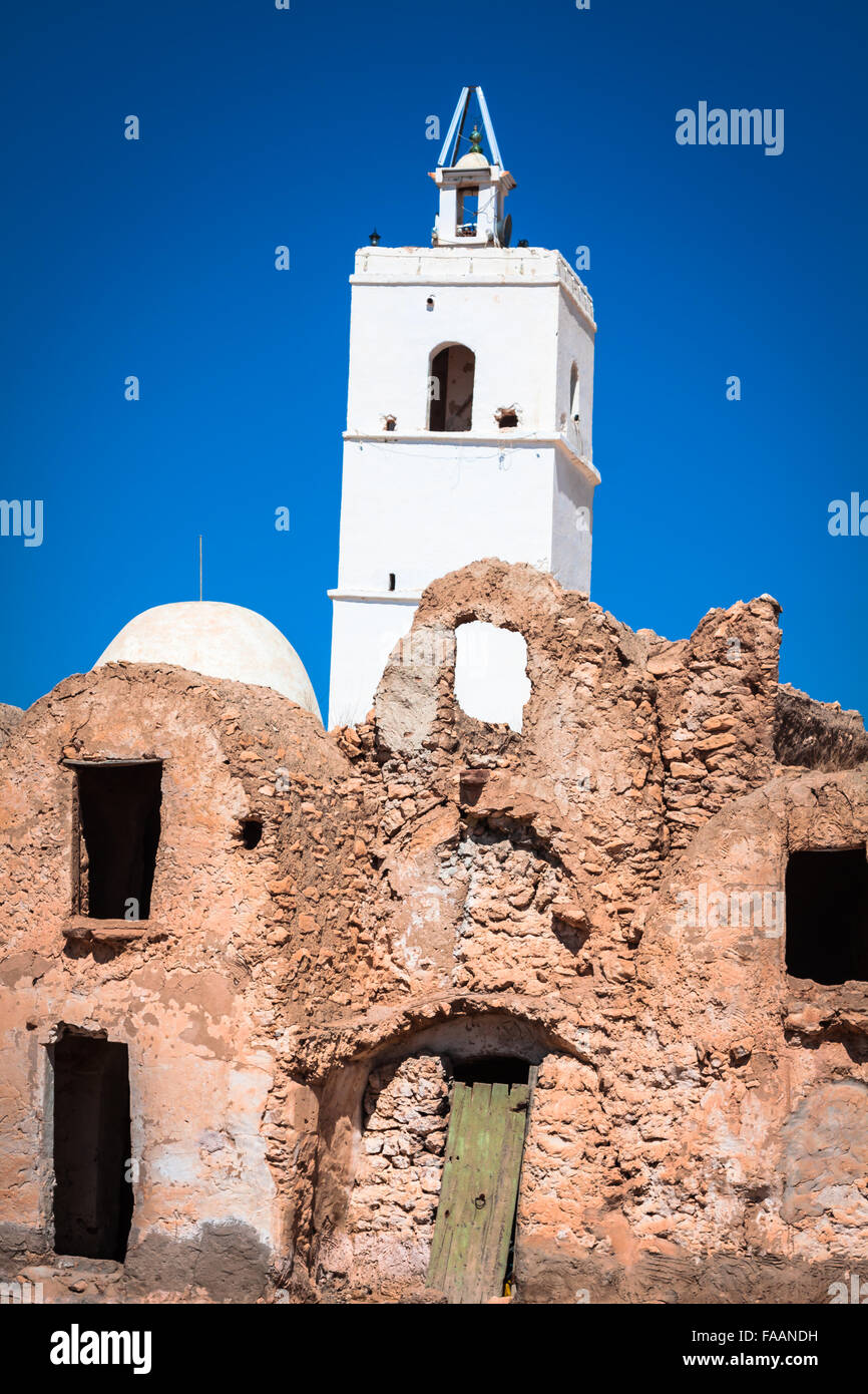 Medenine (Tunesien): traditionelle Ksour (Berber befestigte Getreidespeicher) Stockfoto