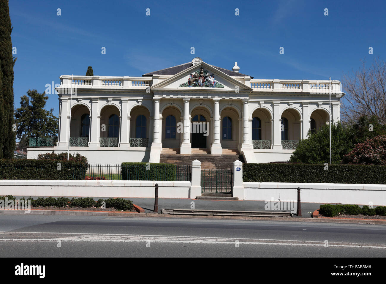 Die imposante Yass Court House (1880) kolonialen Architekten, James Barnet. . Yass NSW Australia Stockfoto