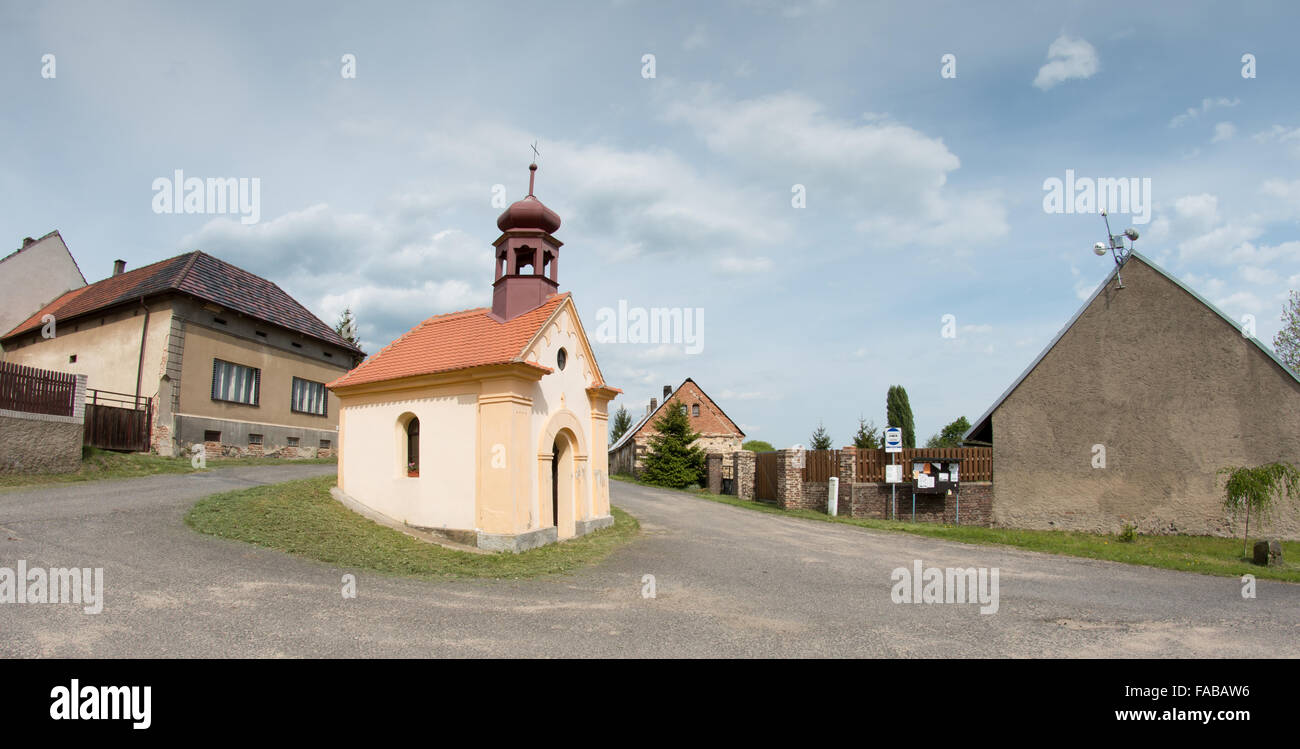 Die Kapelle des Heiligen Johannes von Nepomuk im Dorf Leska, Litomerice region Stockfoto