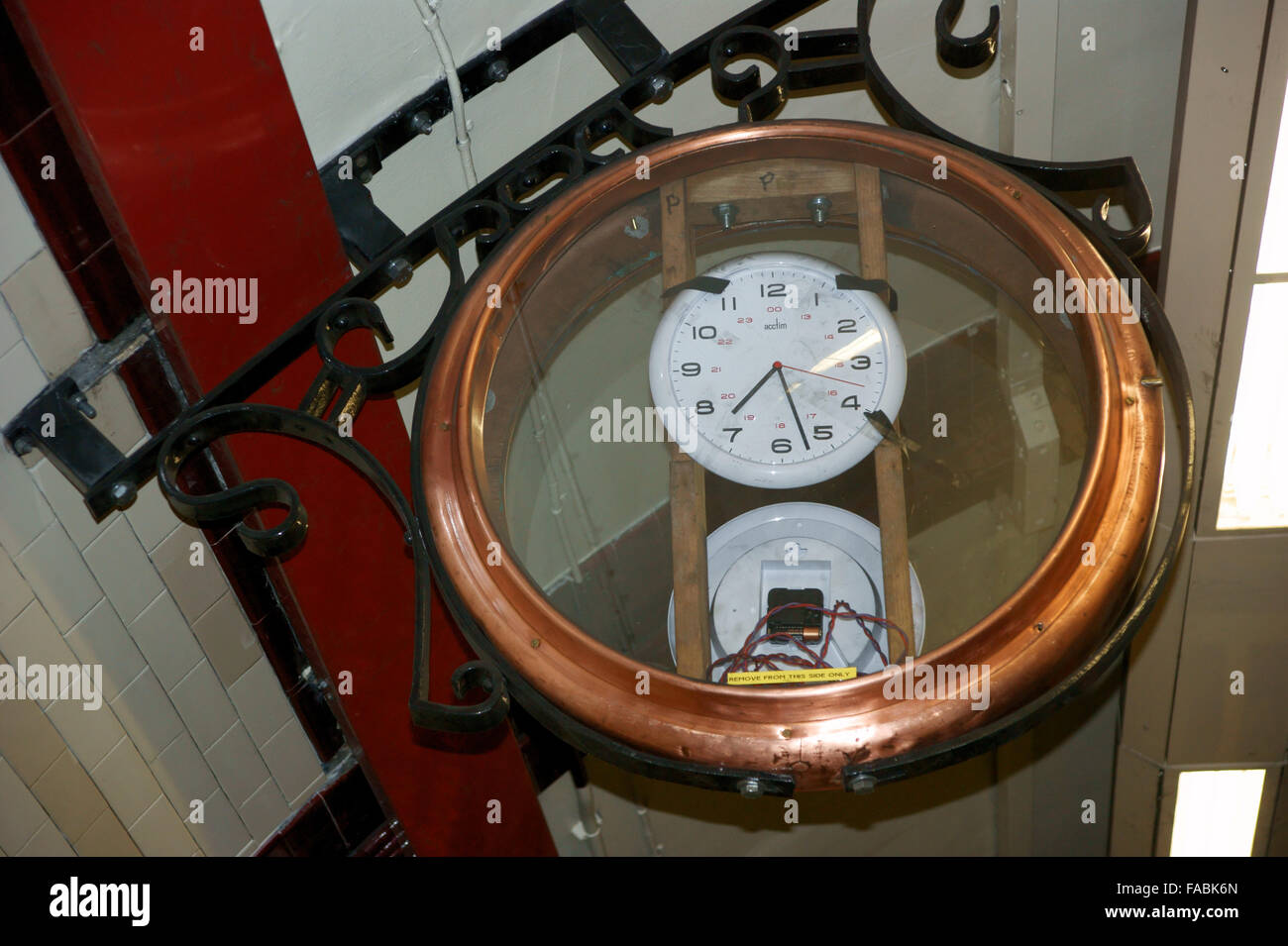 Unzureichende Bahnhof Uhr Zeitmanagement, London Underground Stockfoto