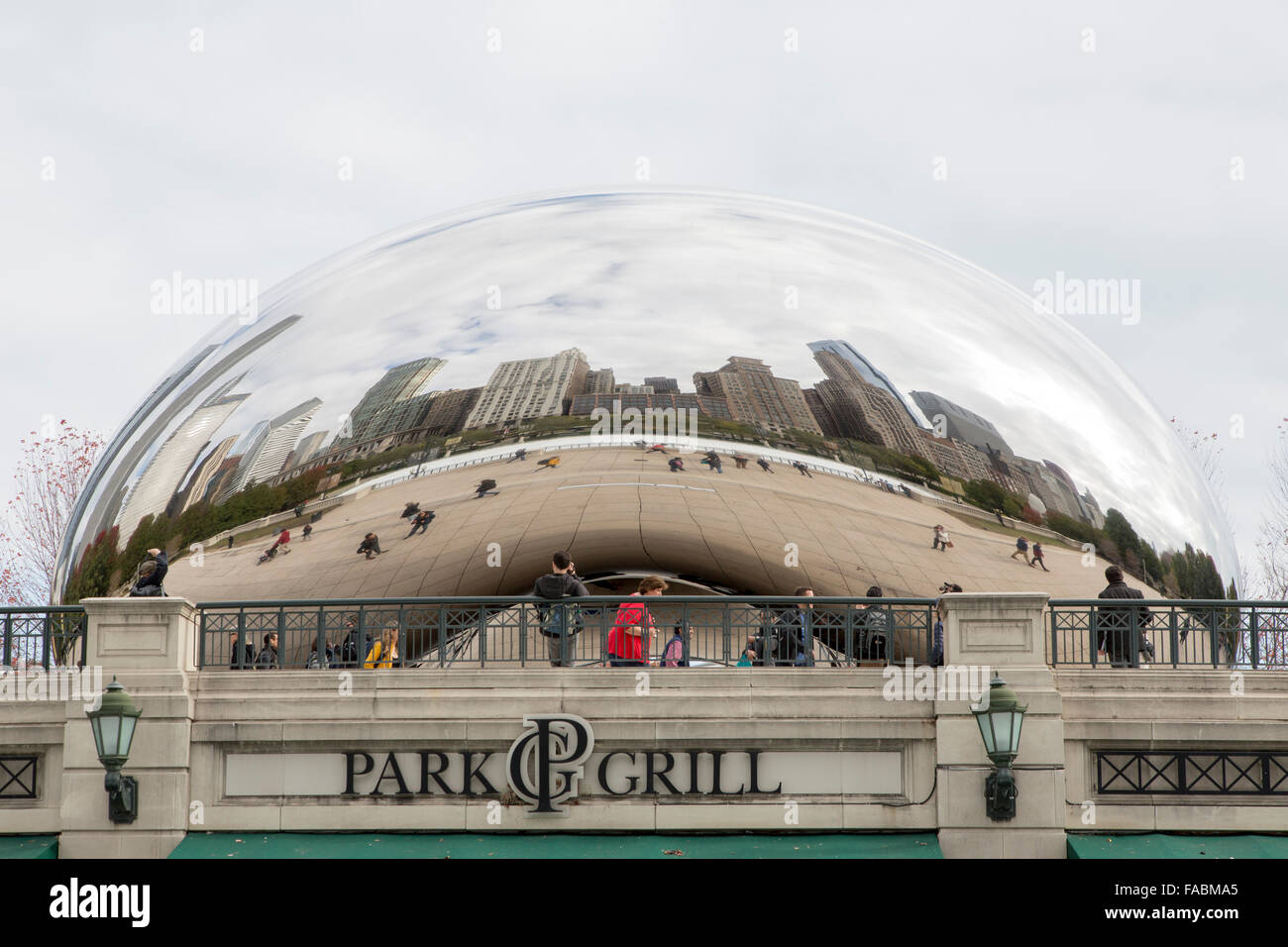 McCormick Tribune Plaza & Ice Rink im Millennium Park, Chicago