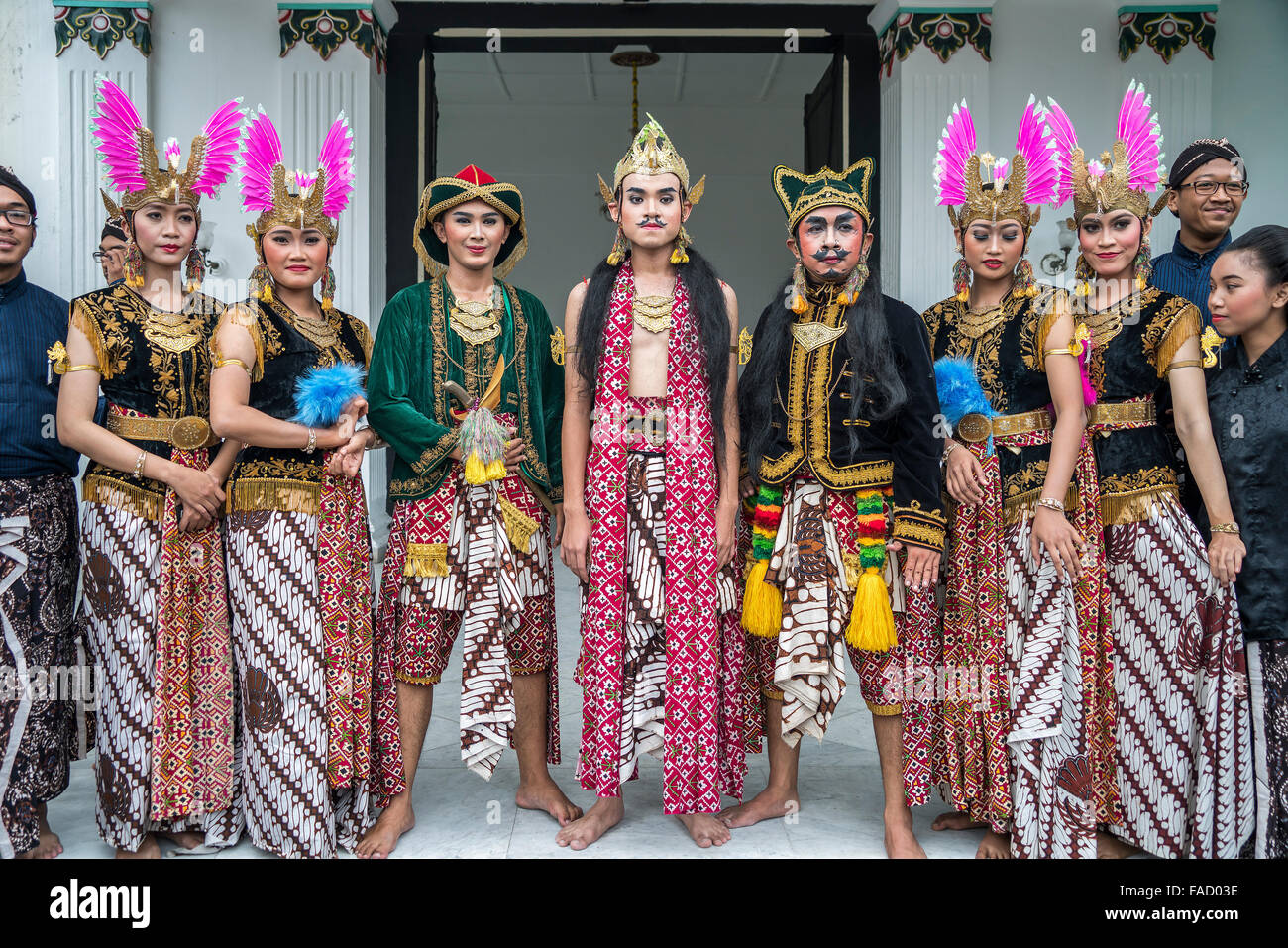 traditionelle Tanzgruppe The Sultan Palace / Kraton, Yogyakarta, Java, Indonesien, Asien Stockfoto