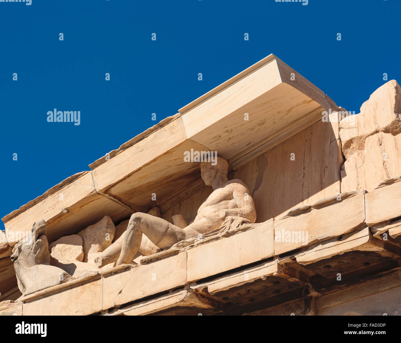 Athen, Attika, Griechenland. Östlichen Giebel des Parthenon, die überlebenden Skulpturen. Stockfoto