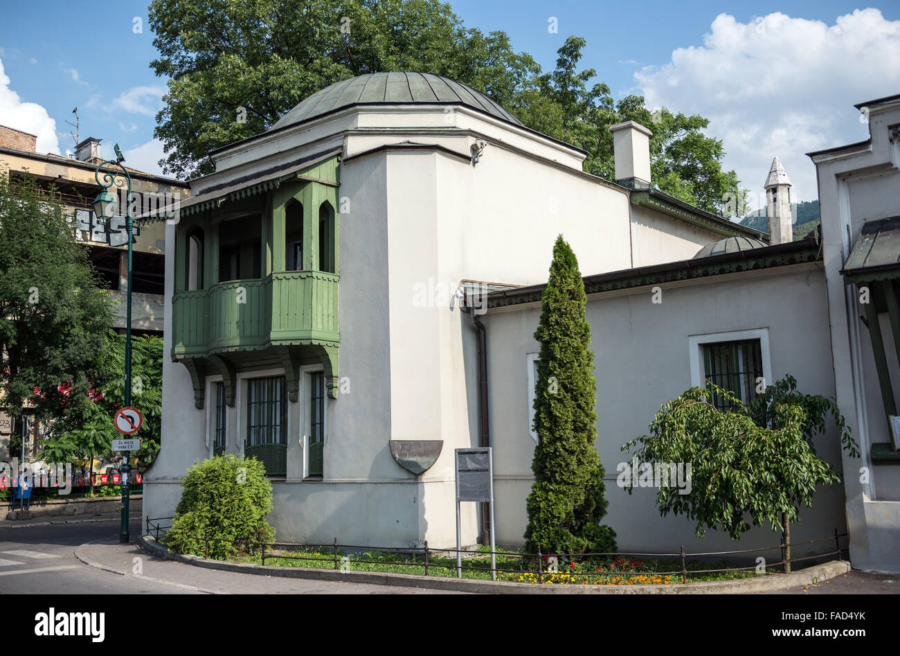 klassischen osmanischen Stil Kaiser Moschee (Careva Dzamija) aus dem 15. Jahrhundert in Sarajevo, Bosnien und Herzegowina Stockfoto