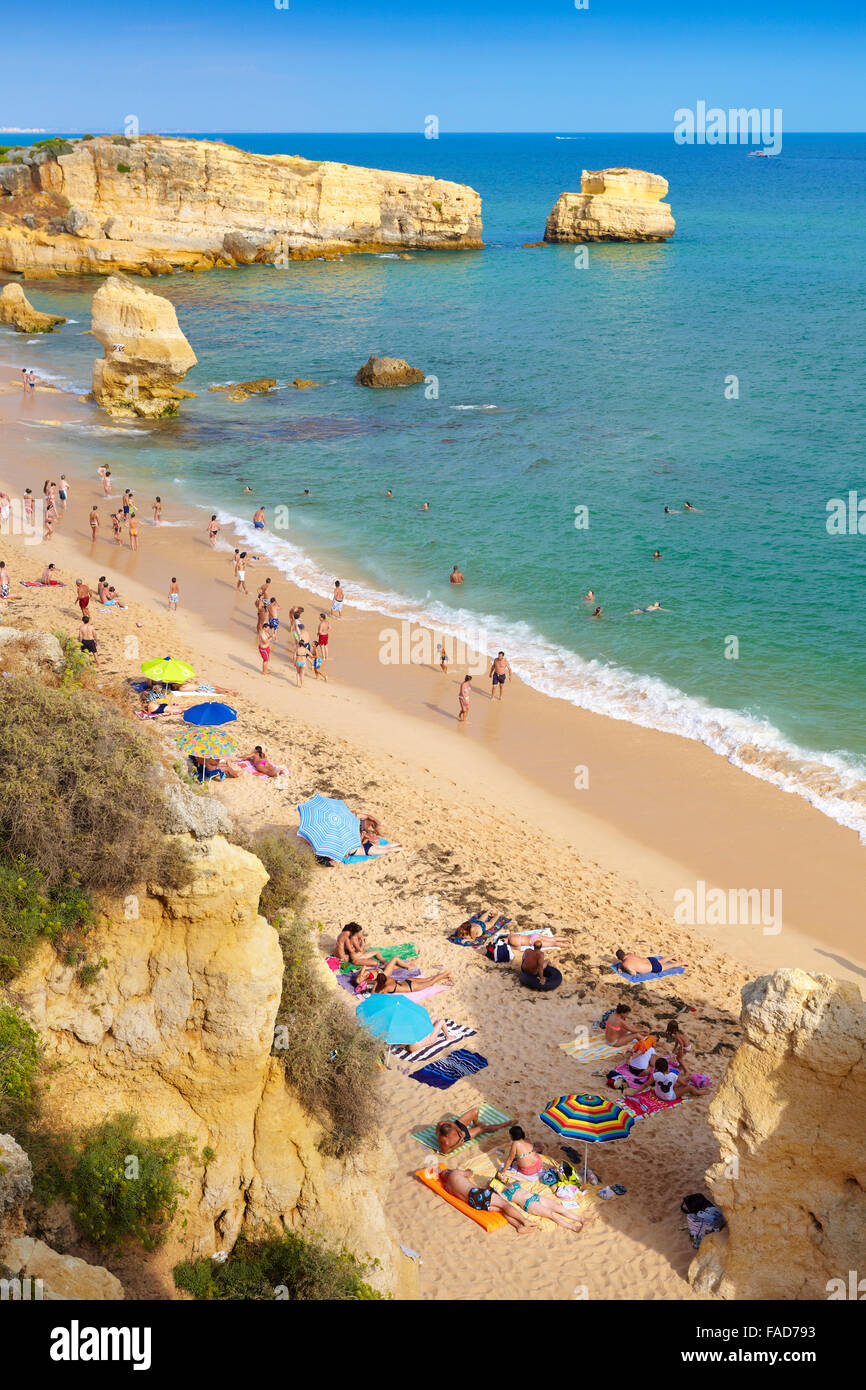 Algarve Küste Strand in der Nähe von Albufeira, Portugal Stockfoto