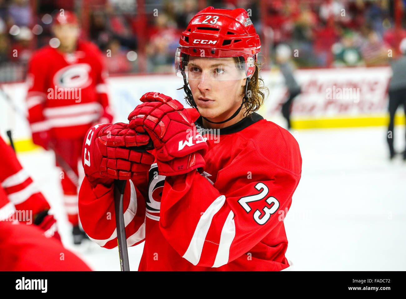 Carolina Hurricanes Brock McGinn während des NHL-Spiels zwischen den Dallas Stars und die Carolina Hurricanes in der PNC-Arena. Stockfoto