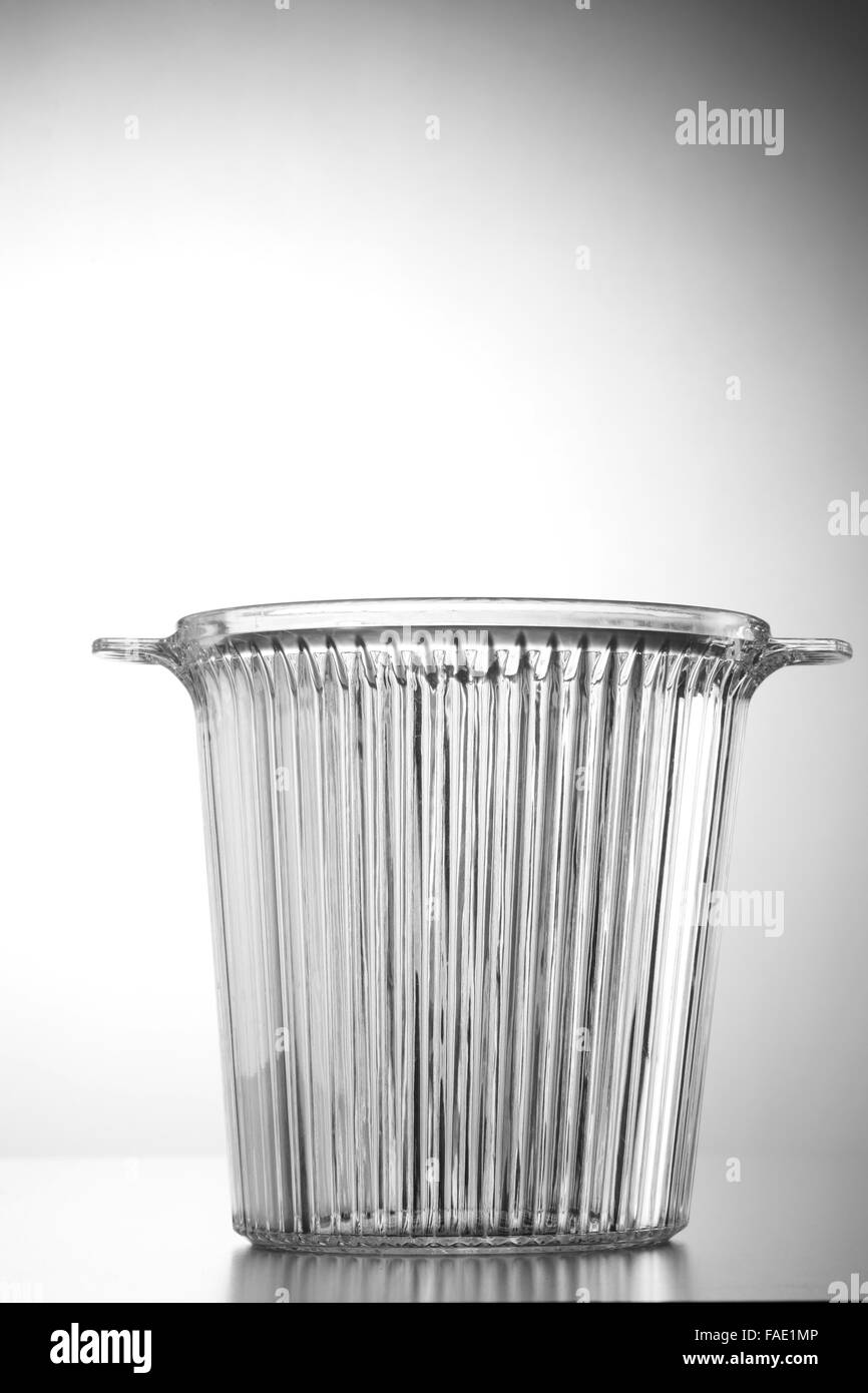 voller Länge von den leeren Eiskübel Stockfoto